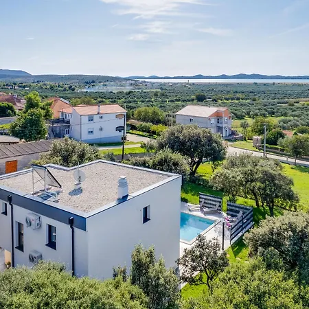 Golem By Interhome * Vrana (Zadar)