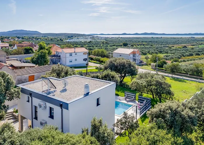 Golem By Interhome * Vrana (Zadar)